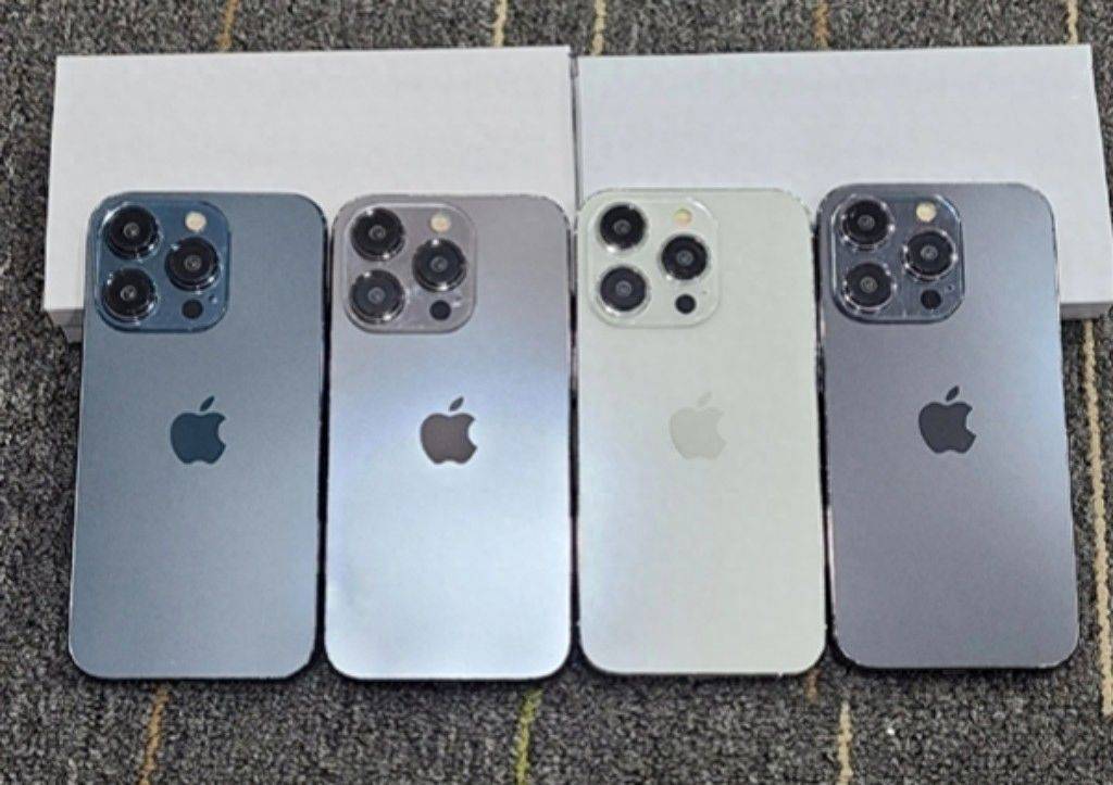 苹果iPhone 15系列手机的高清图出来了，网友：确实没啥看点-第2张图片-太平洋在线下载